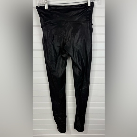 Spanx women’s faux leather look black stretch leggings. Size Large. - Picture 2 of 7